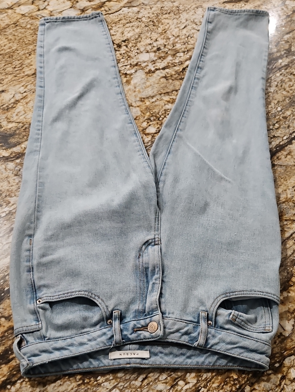 PACSUN Women's Mom Jeans. Size 26 Inseam 24" Rise 10.5"